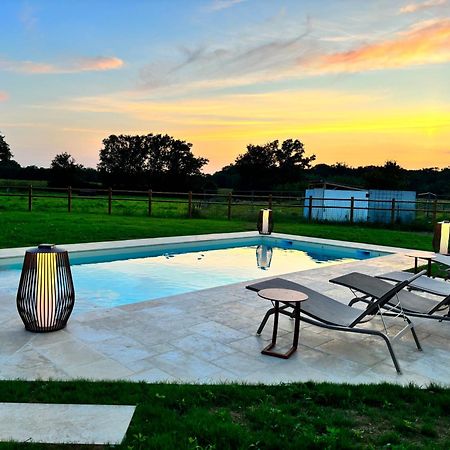 Bed and Breakfast Le Domaine Du Pin à Châtillon-sur-Chalaronne Extérieur photo