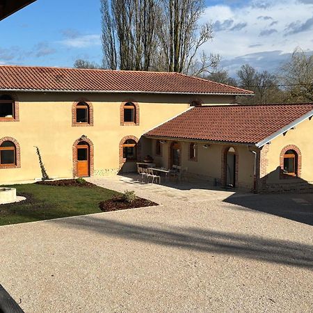 Bed and Breakfast Le Domaine Du Pin à Châtillon-sur-Chalaronne Extérieur photo
