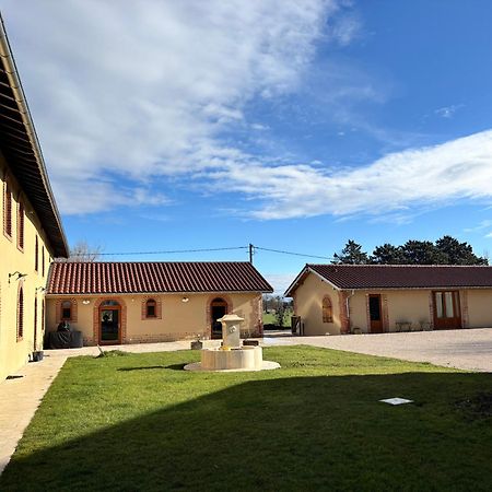 Bed and Breakfast Le Domaine Du Pin à Châtillon-sur-Chalaronne Extérieur photo